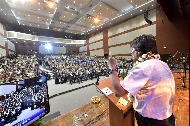 Sistemas Stanich en el auditorio principal de la nueva sede de la UNASUR, Bolivia.